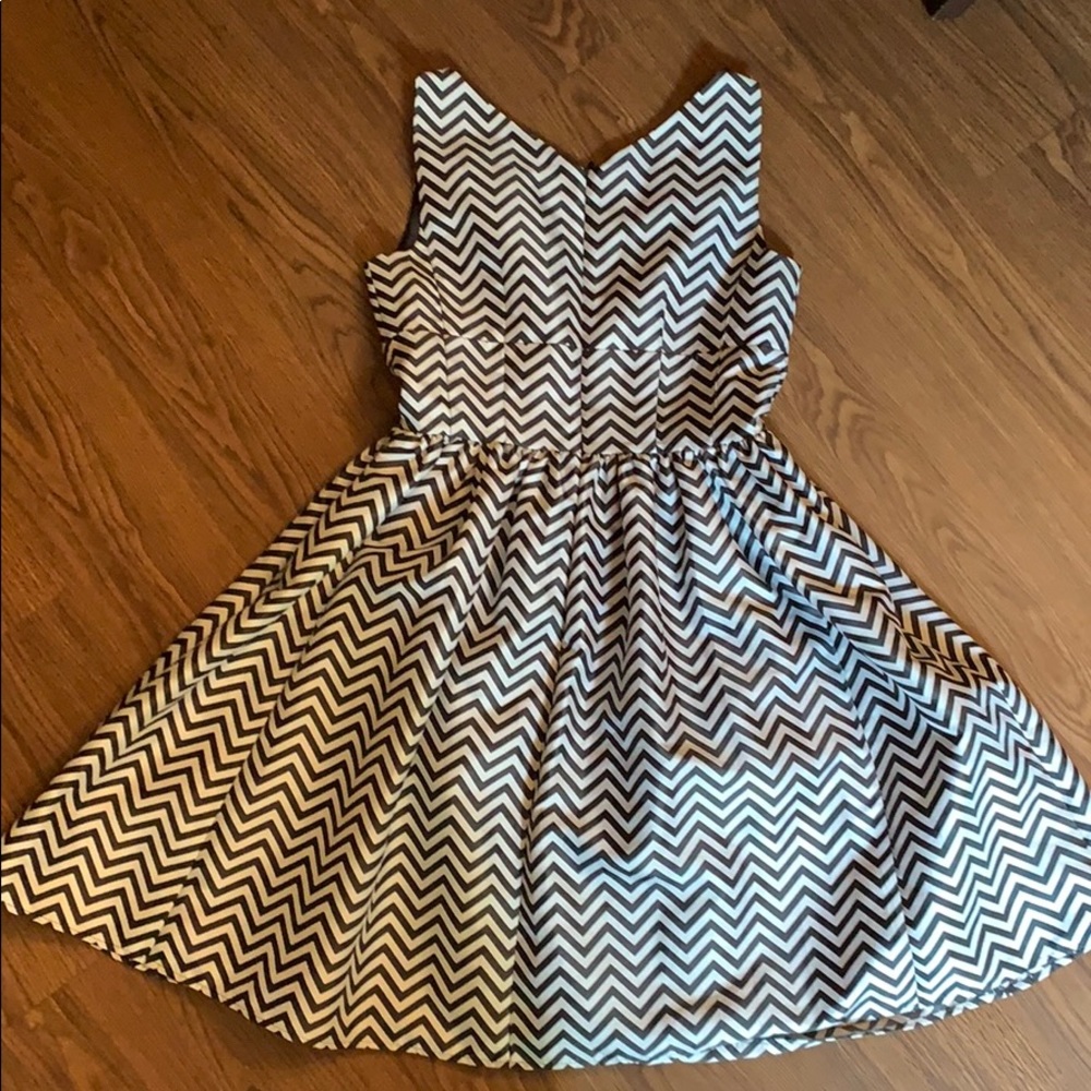 Halogen Dress - Picture 6 of 7